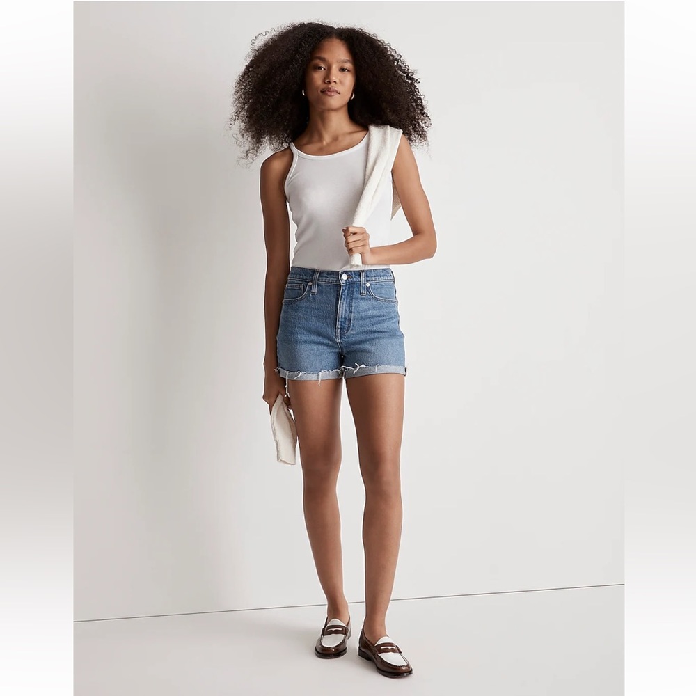 Madewell cut off denim shorts excellent preowned condition Size 28